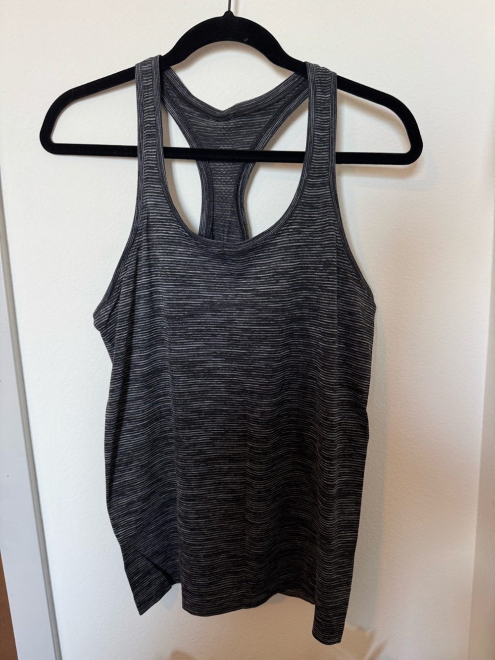 Lululemon Swiftly Tech Racerback Tank 2.0 (hip length)